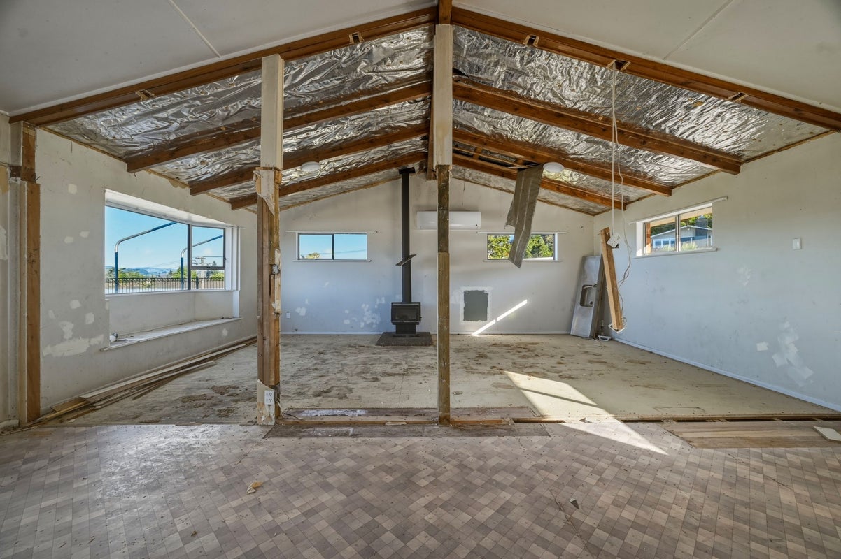 122 Mallard Drive, Selwyn Heights, Rotorua - Carousel 2
