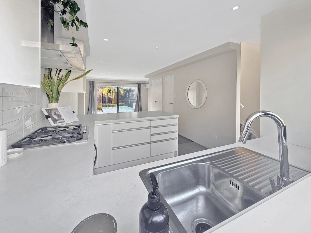 25 Konoba Avenue, Kumeu, Kumeu - Carousel 2