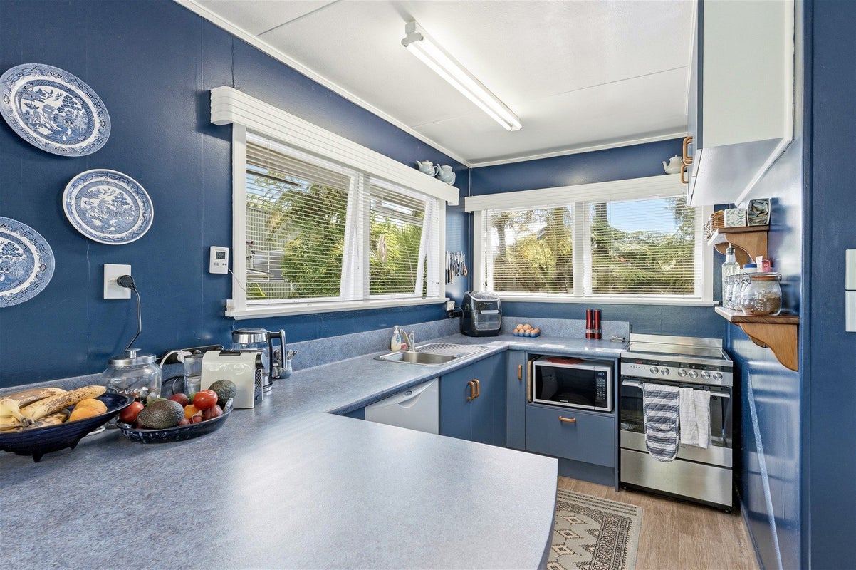 5 Edinburgh Street, Takaka - Carousel 2