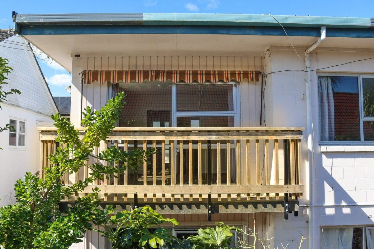 1/289 Ulster Street, Whitiora, Hamilton - Carousel 2