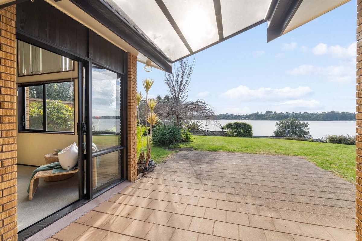 15 Forrester Drive, Welcome Bay, Tauranga - Carousel 1
