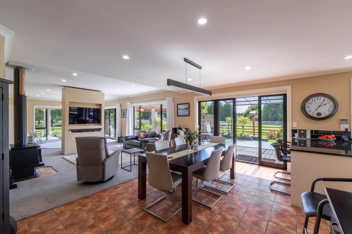 156 Otatara Road, New River Ferry, Invercargill - Carousel 2