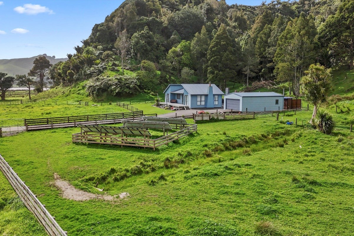 139 Te Mahoe Road, Mokau - Carousel 2