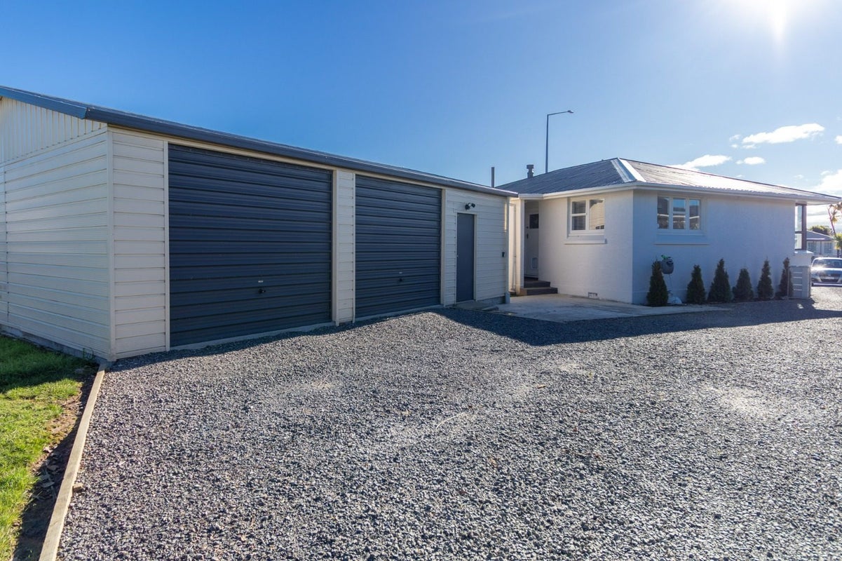 323 St Andrew Street, Glengarry, Invercargill, Southland - Carousel 11