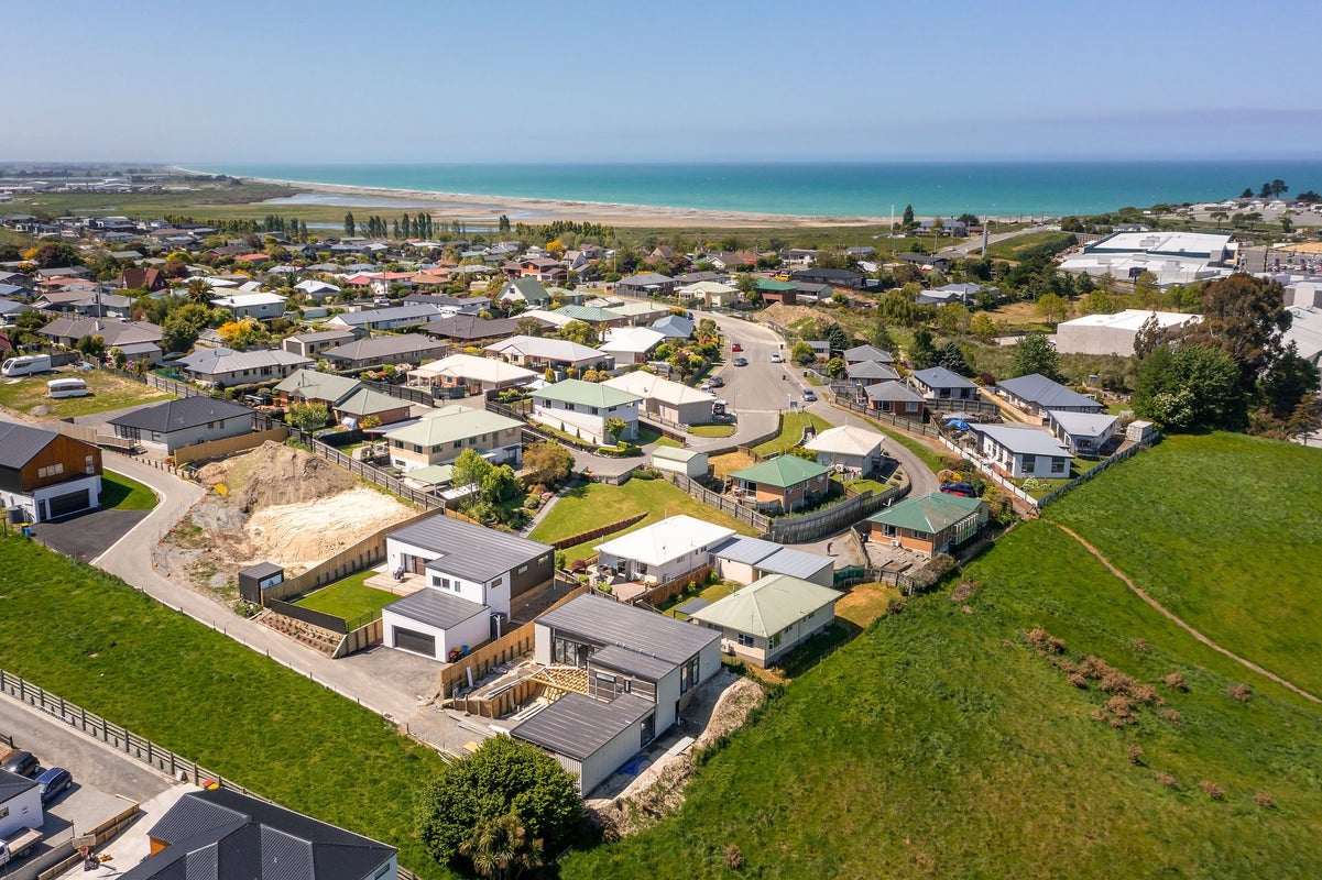 28 Ellesmere Place, Oceanview, Timaru - Carousel 29