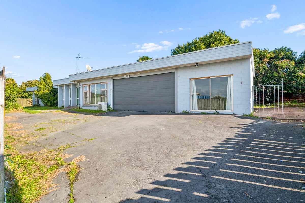 63 Ray Small Drive, Pahurehure, Papakura - Carousel 1