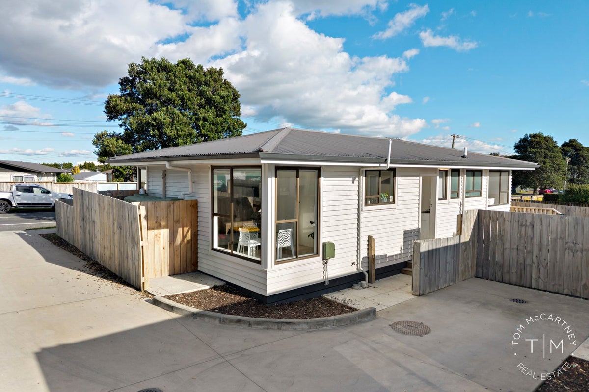 54 Myers Road, Manurewa East, Auckland - Carousel 1