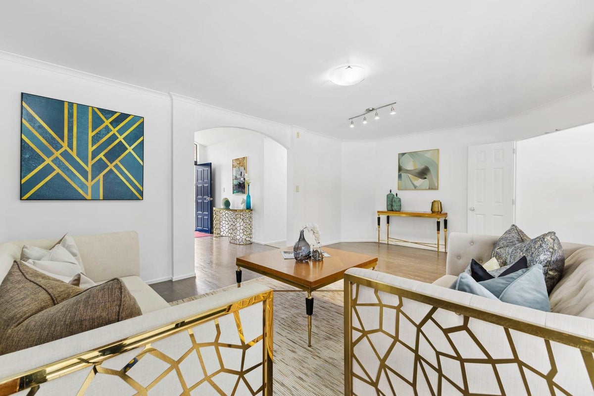 2 Maghera Drive, East Tamaki, Auckland - Carousel 2