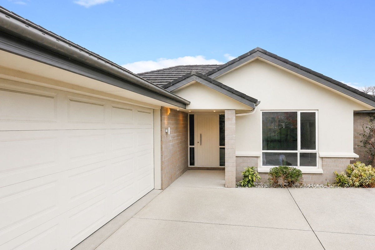 7 Millie Place, Huntington, Hamilton - Carousel 2