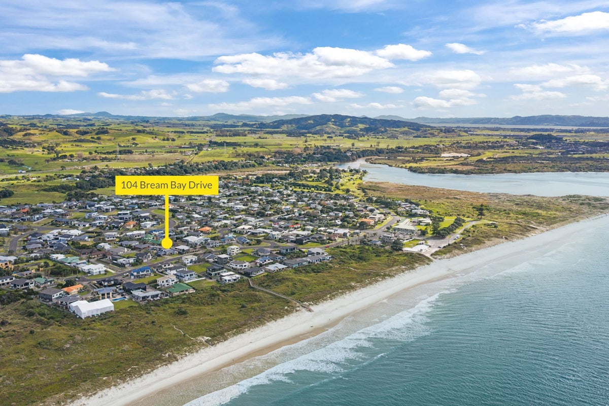 104 Bream Bay Drive, Ruakaka - Carousel 22
