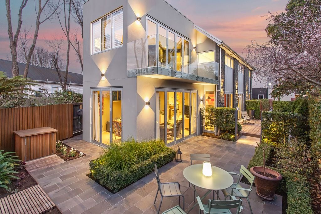 93 Merivale Lane, Merivale, Christchurch - Carousel 1