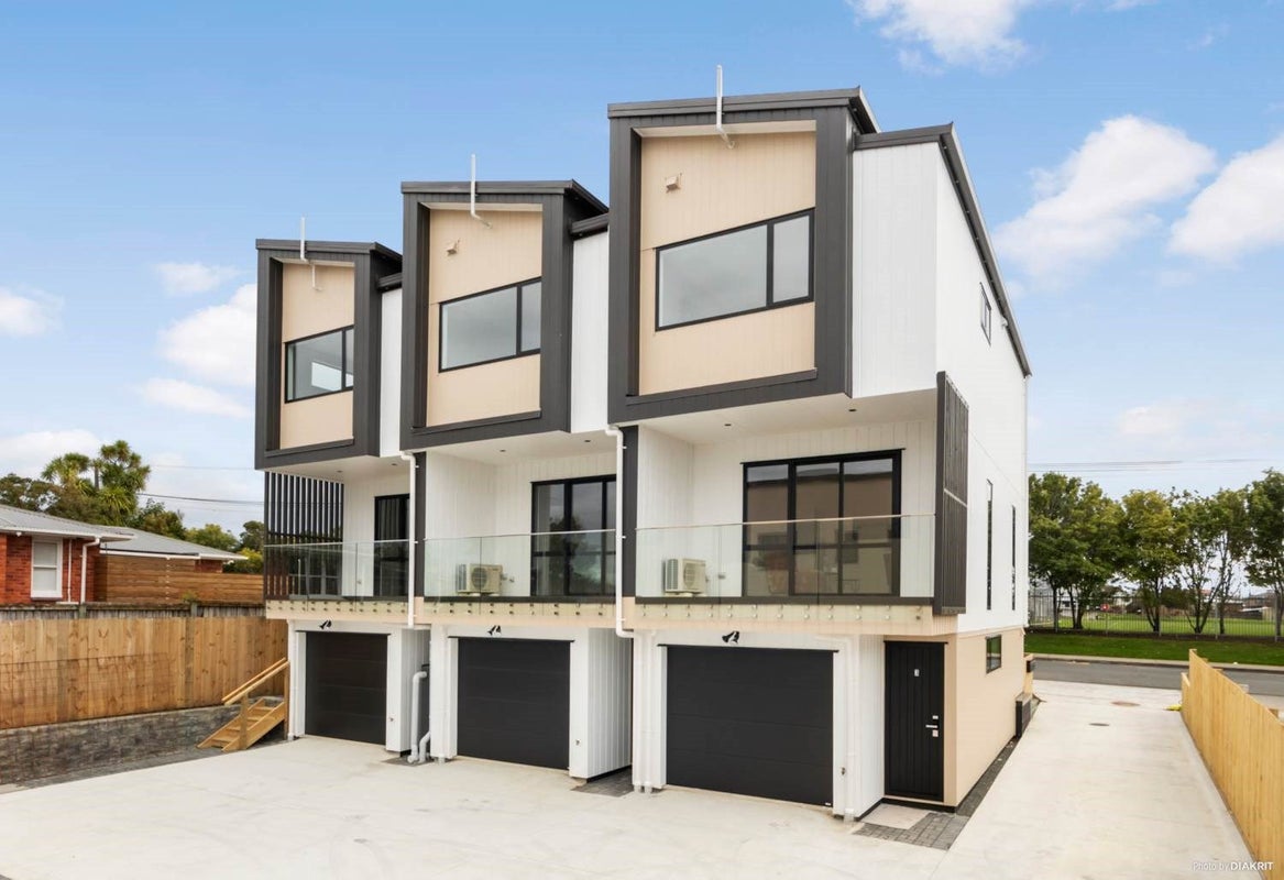 6/53 Archibald Road, Kelston, Auckland - Carousel 12