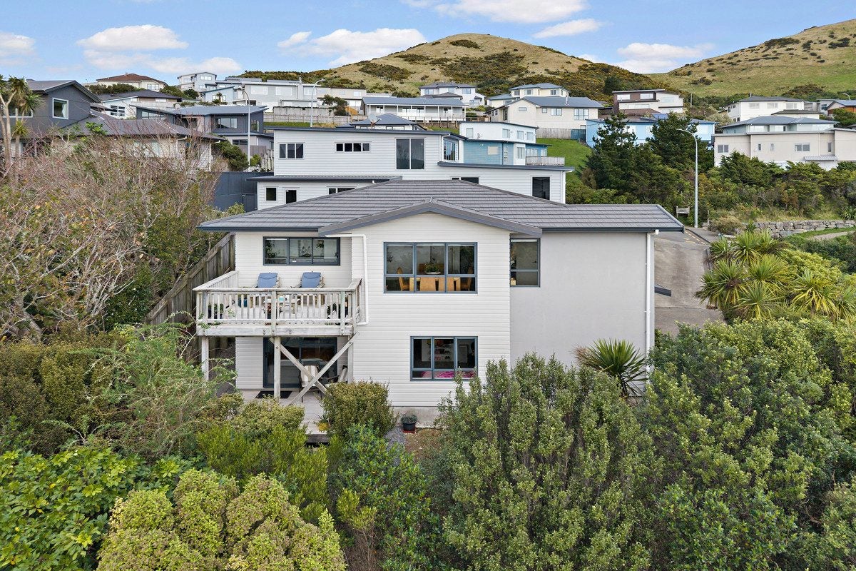 100 Mclintock Street, Johnsonville, Wellington - Carousel 1