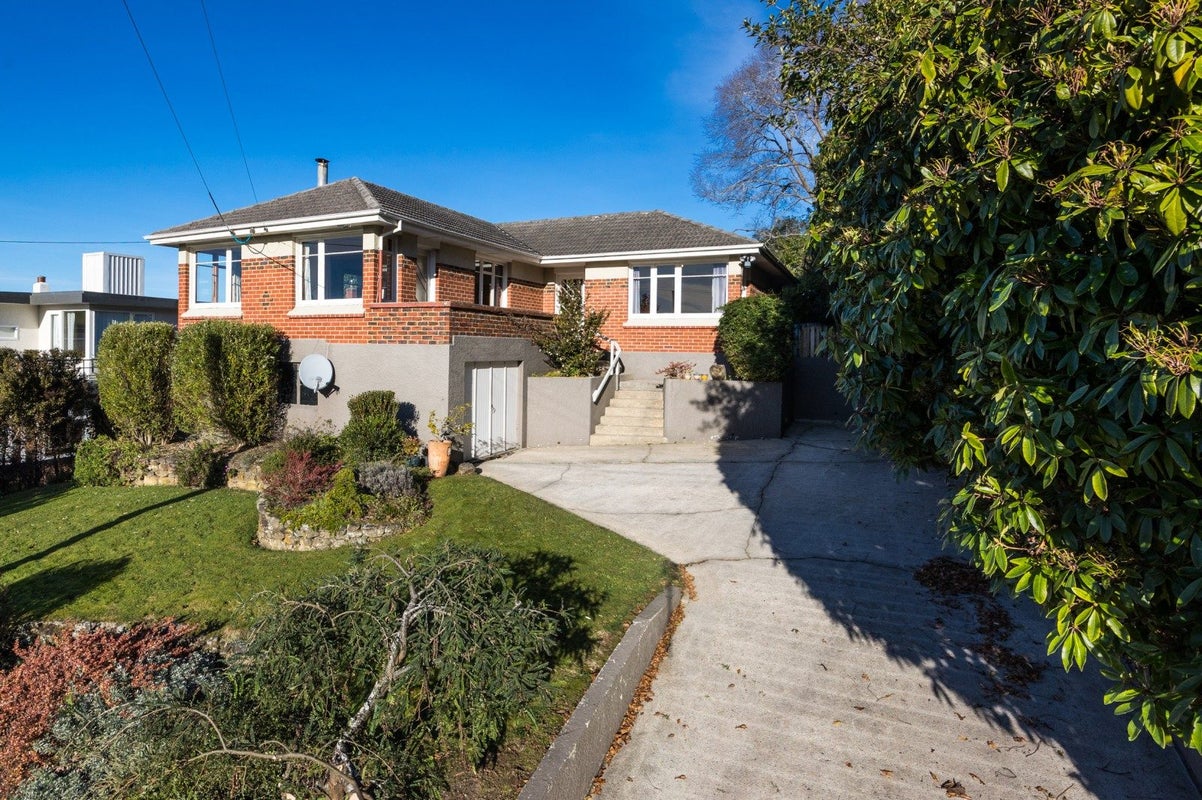 11 Merlin Street, Roslyn, Dunedin - Carousel 21