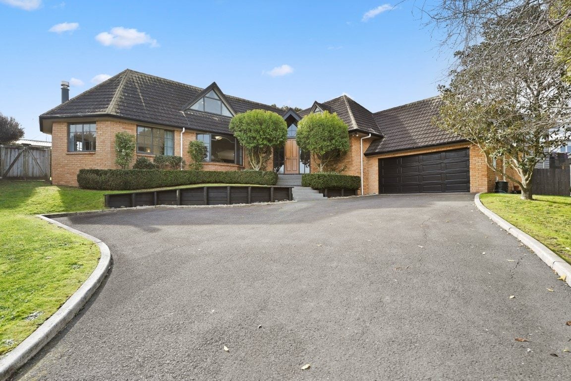 5 Bramley Drive, Rototuna, Hamilton - Carousel 1