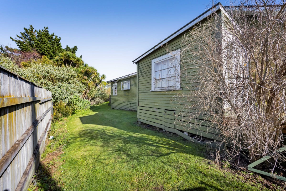 1 Ropata Street, Hawera - Carousel 30