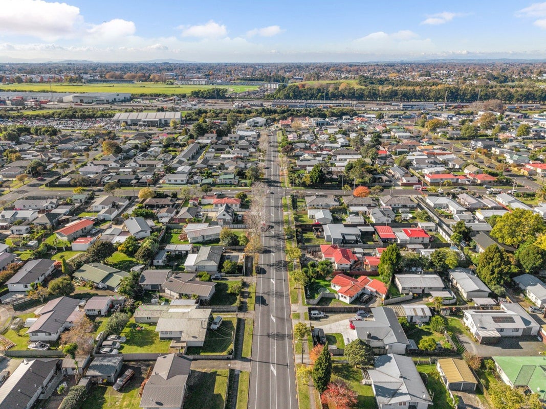 25B Dominion Road, Nawton, Hamilton - Carousel 14