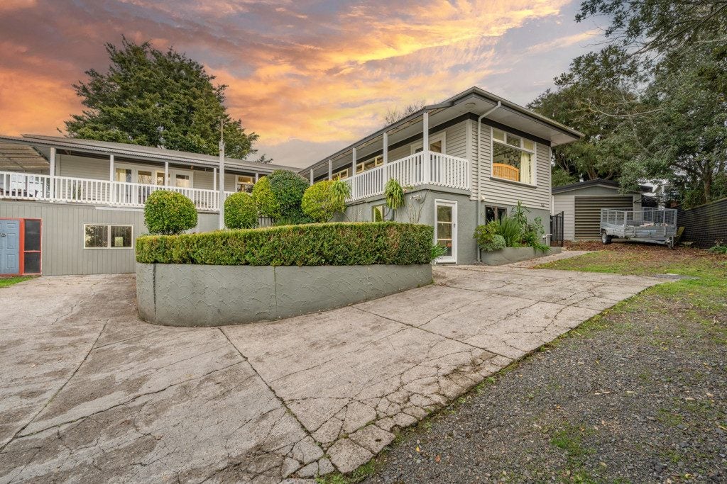 114 Tuhikaramea Road, Dinsdale, Hamilton - Carousel 1