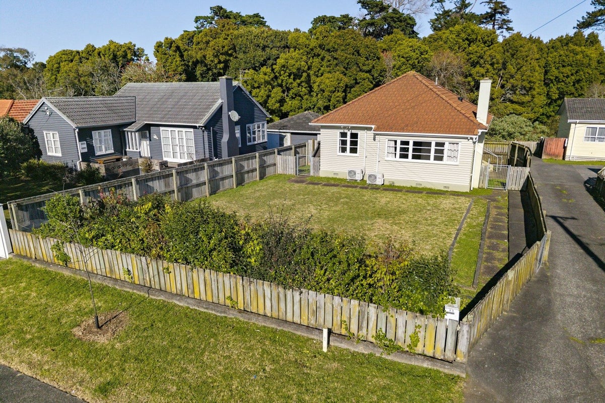 13 Baldwin Street, Otahuhu, Auckland - Carousel 1