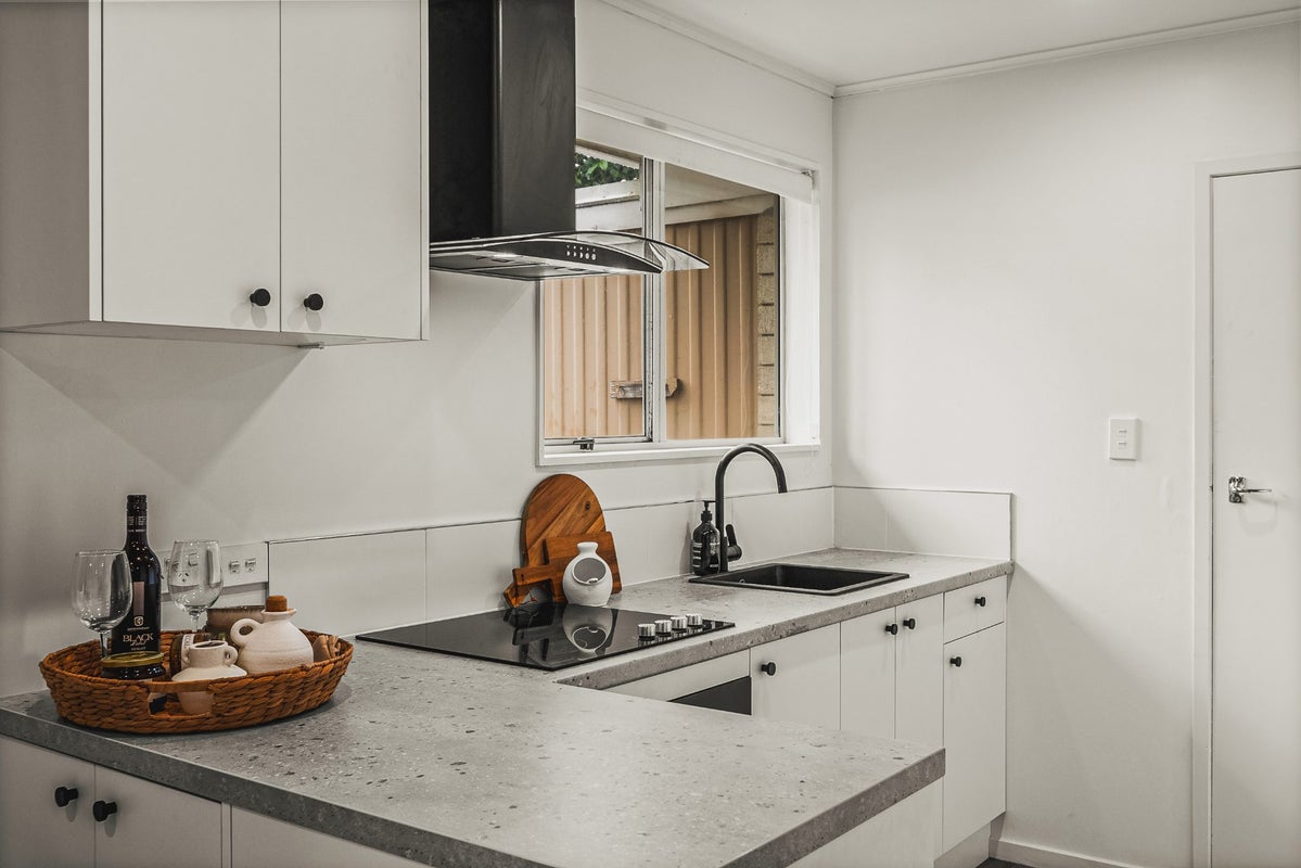 2/163 Nelson Crescent, Napier South, Napier - Carousel 1