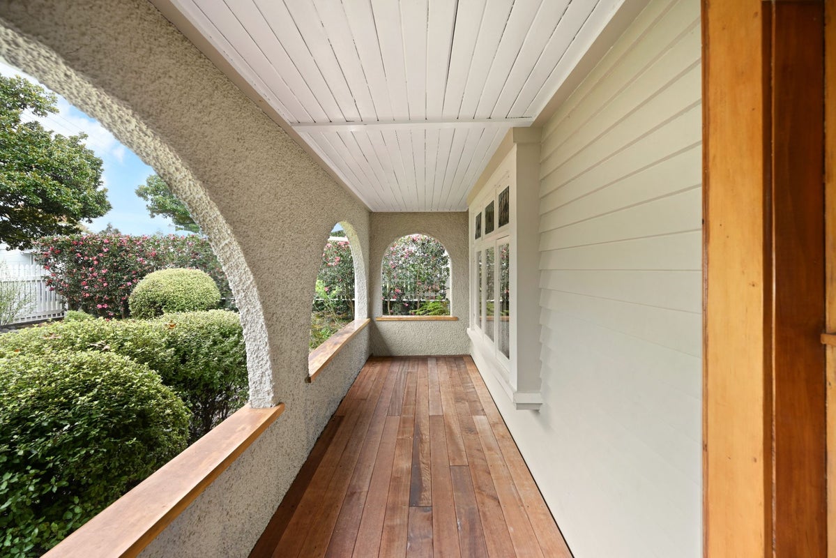 2 George Street, Claudelands, Hamilton - Carousel 2