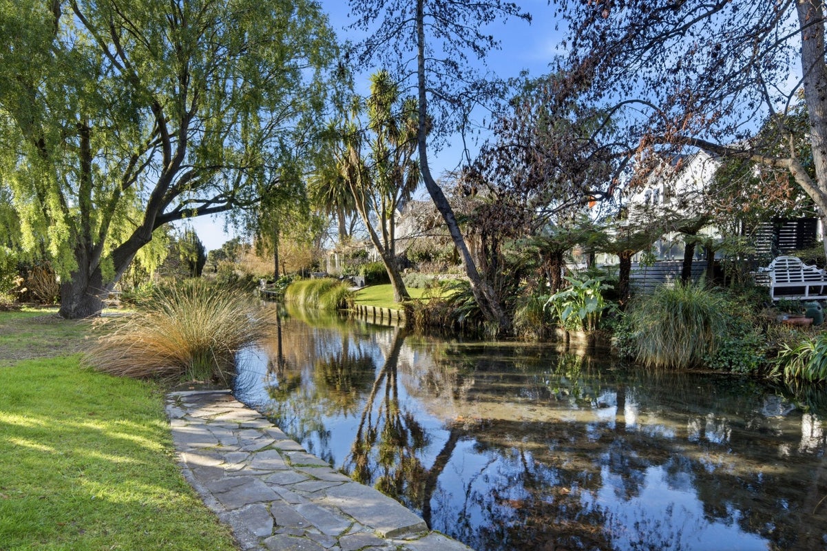100 Glandovey Road, Fendalton, Christchurch - Carousel 18
