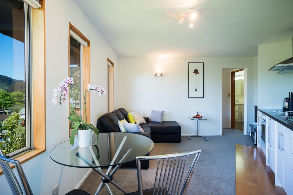 3 Mayroyd Terrace, Nelson, Nelson - Carousel 2