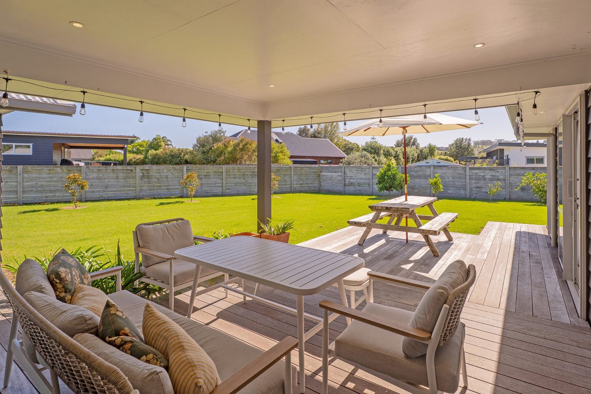 44 Longreach Drive, Cooks Beach, Whitianga - Carousel 2