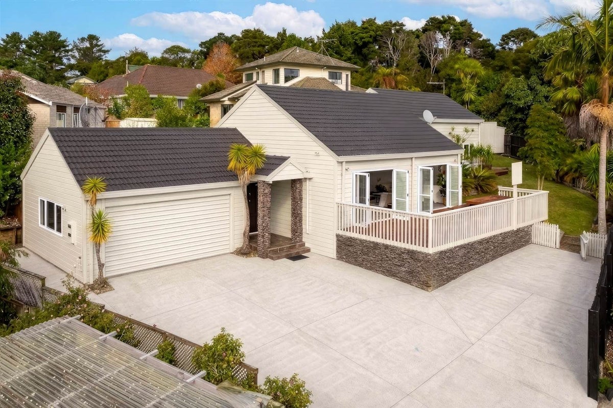 5 Bushlands Park Drive, Albany, Auckland - Carousel 1