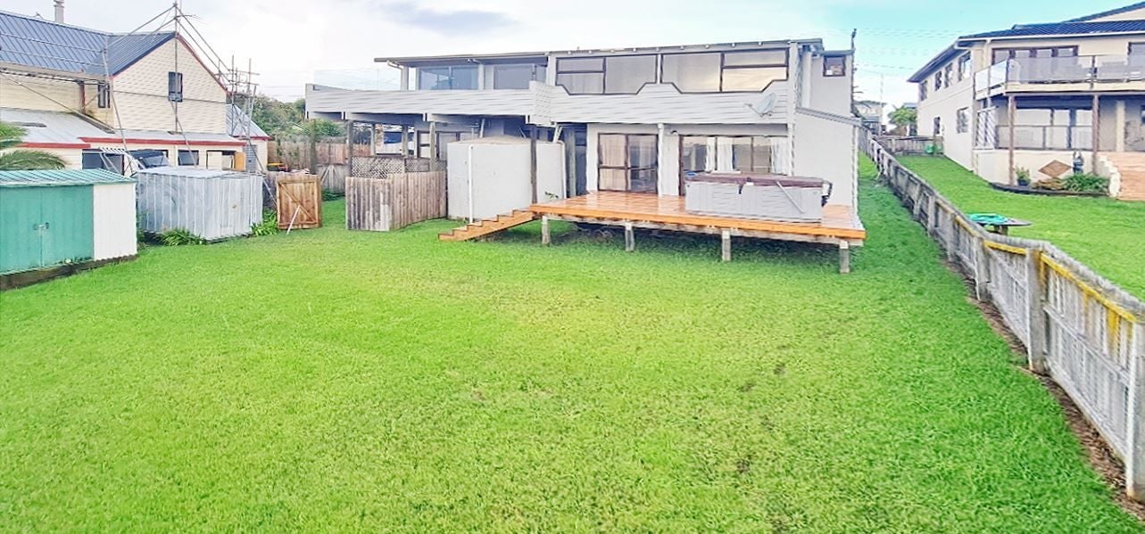 1022 Whangaparaoa Road, Matakatia, Whangaparaoa - Carousel 2