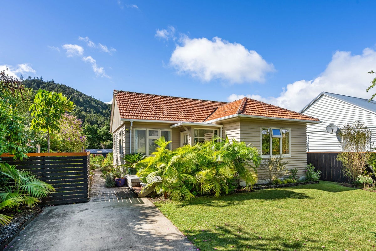39 Lovatt Crescent, Kensington, Whangarei - Carousel 1