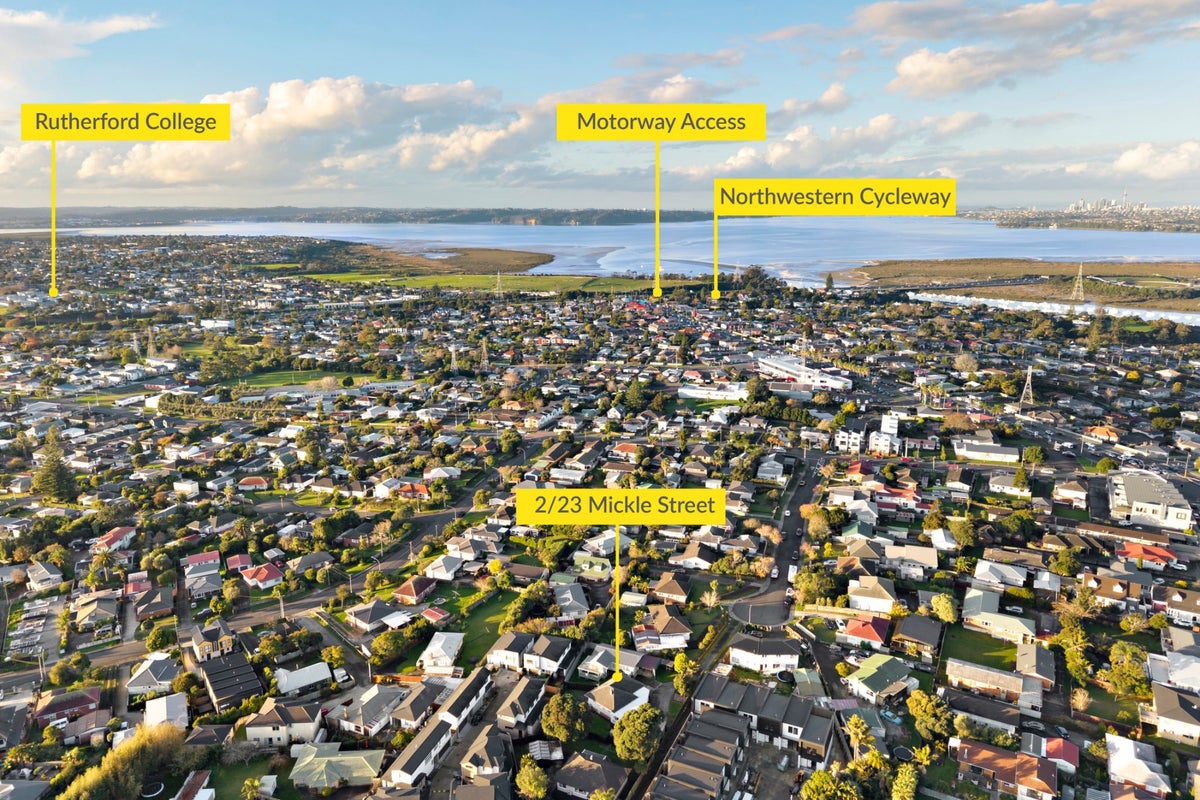 2/23 Mickle Street, Te Atatu South, Auckland - Carousel 18