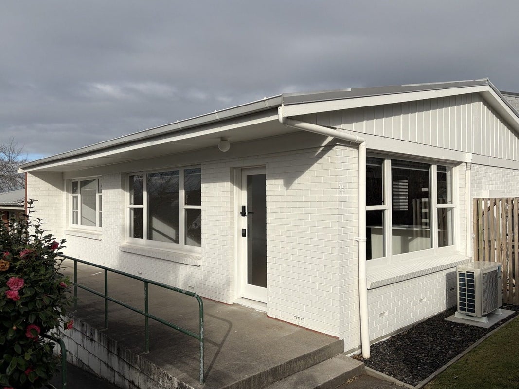1/75 Pembroke Street, Hamilton Lake, Hamilton - Carousel 2