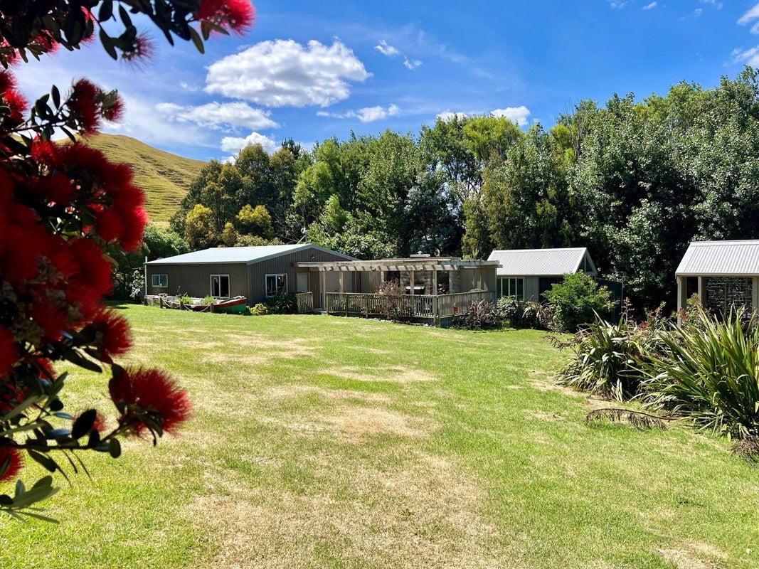 645A Te Awaiti Road, Te Awaiti, Martinborough - Carousel 2