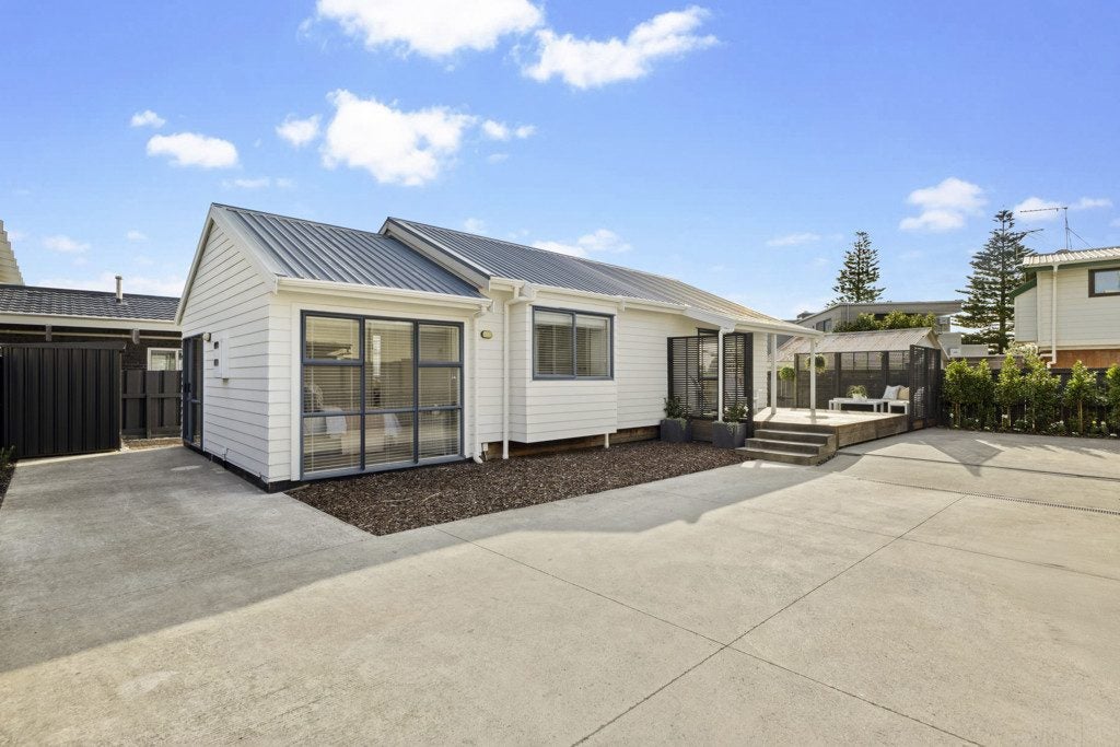 5A Hattaway Avenue, Bucklands Beach, Auckland - Carousel 1