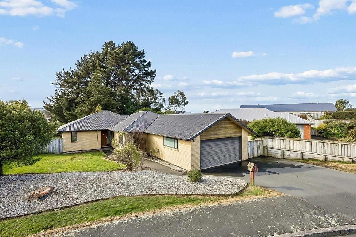 8 St Clair Close, Corstorphine, Dunedin - Carousel 1