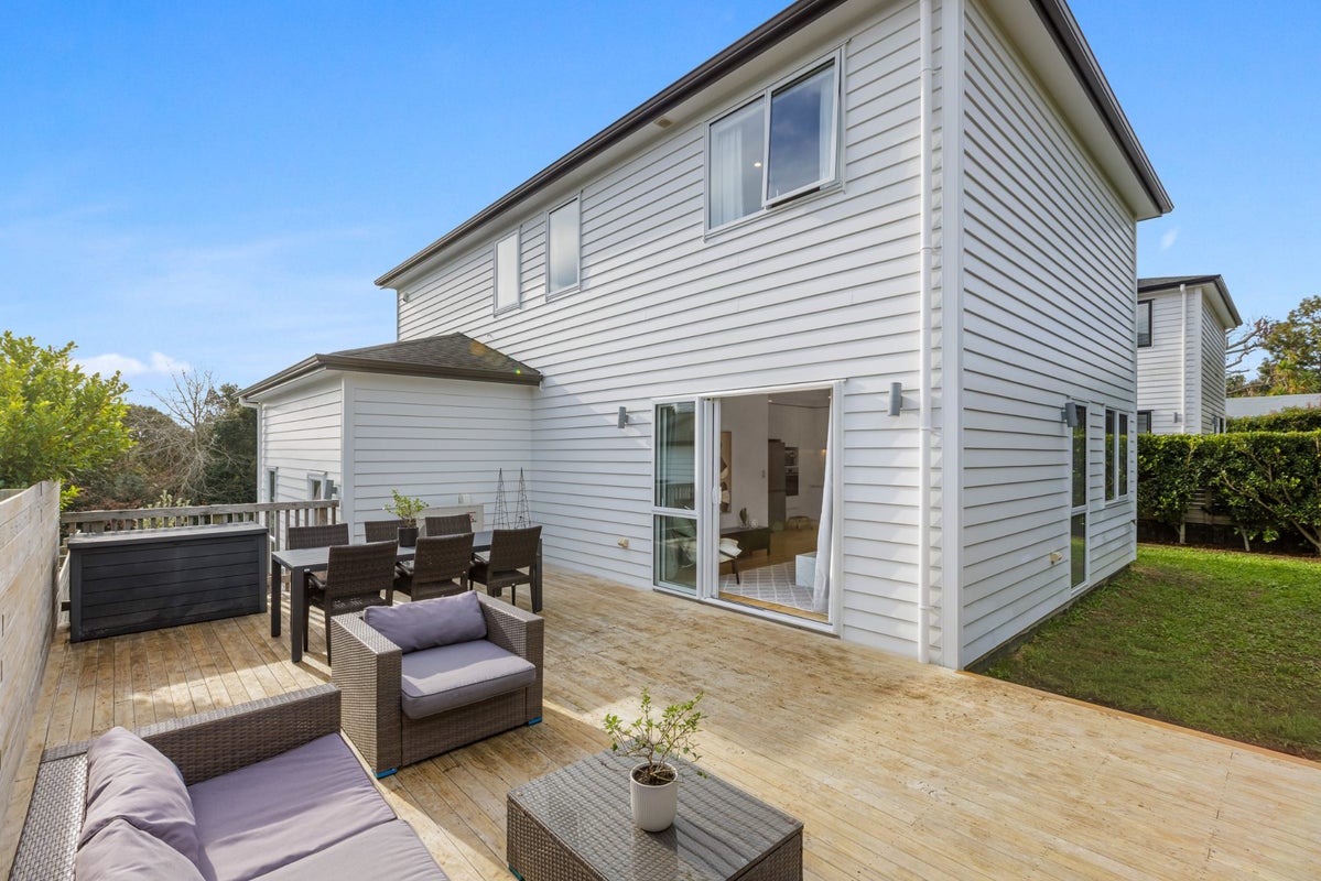 31B Weatherly Road, Torbay, Auckland - Carousel 2