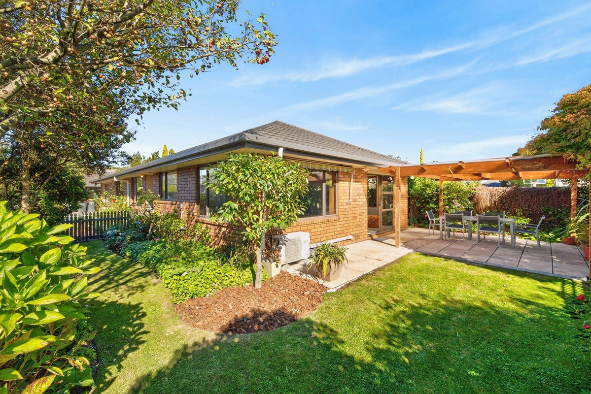 1/28A STUDHOLME STREET, Somerfield, Christchurch - Carousel 1