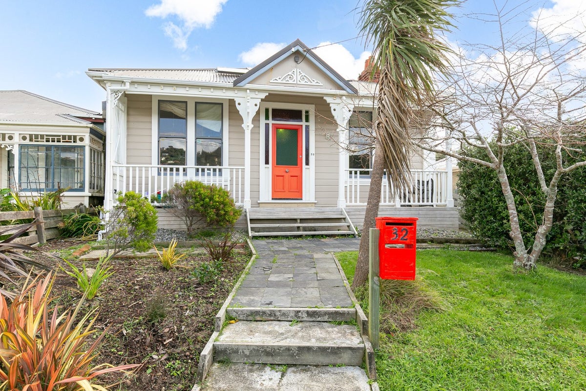 32 Eden Street, Island Bay, Wellington - Carousel 18