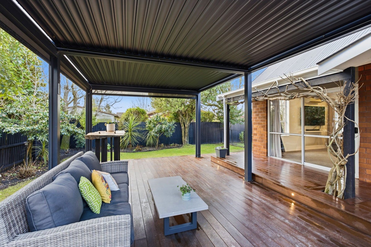 7 Calbreath Place, Russley, Christchurch - Carousel 2