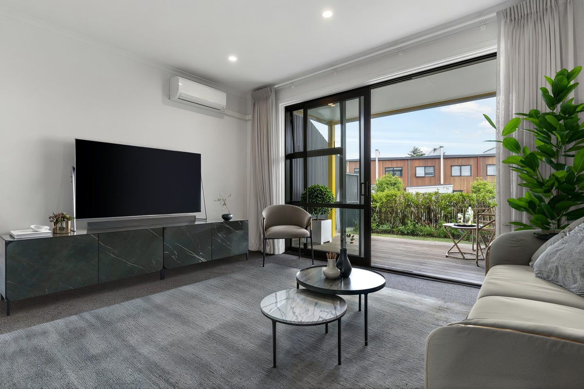 278 Hobsonville Point Road, Hobsonville, Auckland - Carousel 1