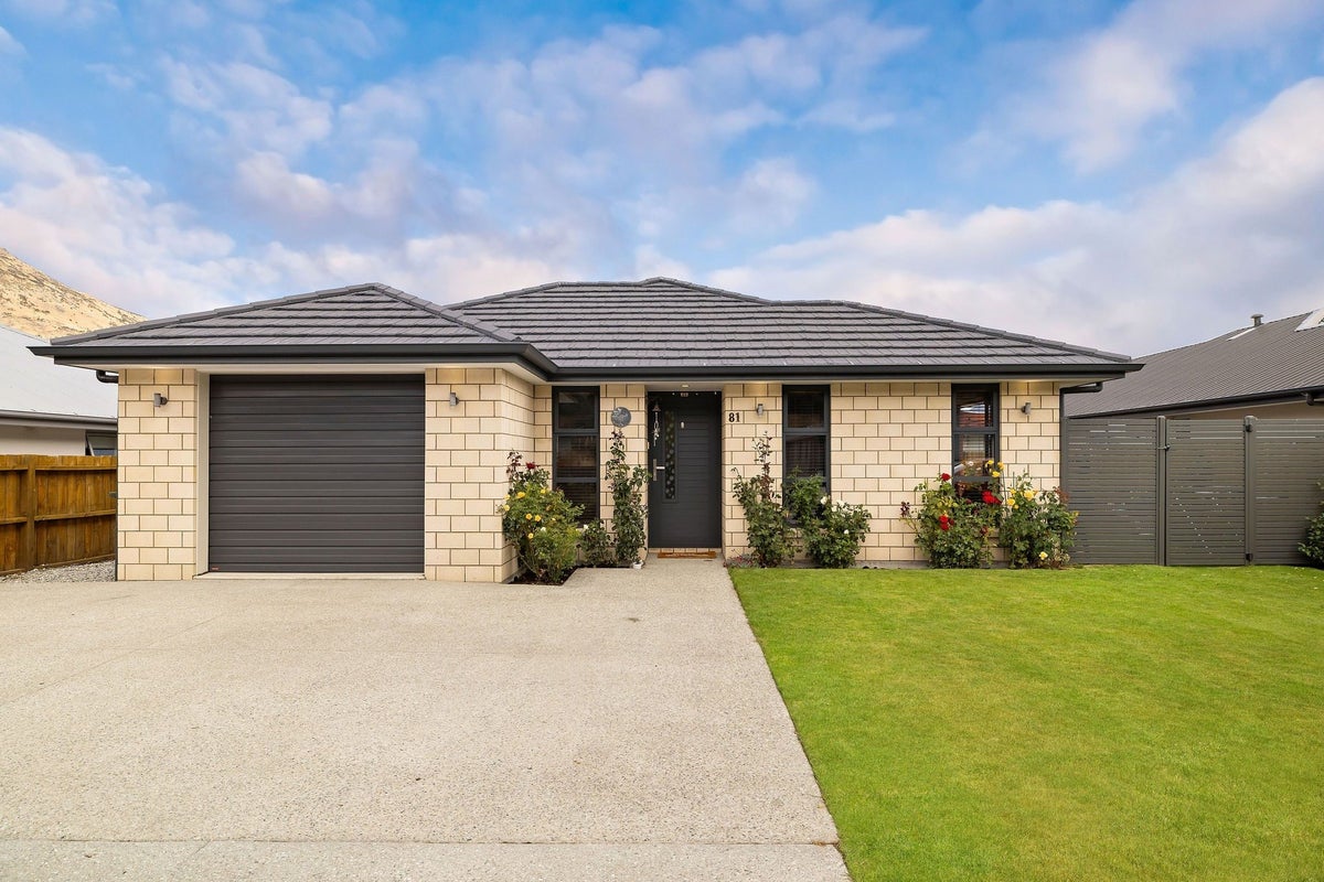 81 Risinghurst Terrace, Lower Shotover, Lower Shotover - Carousel 1