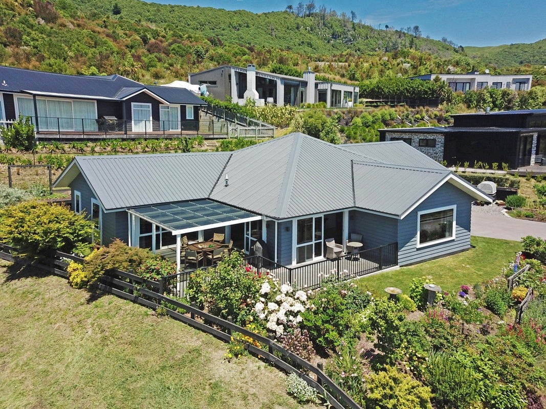 40 Kittyhawk Drive, Kinloch, Taupo - Carousel 2