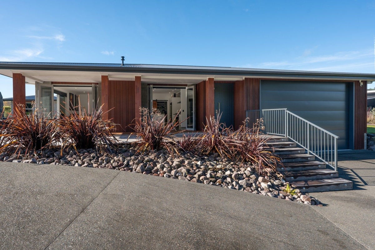 26/500 Kinloch Road, Kinloch, Taupo - Carousel 1