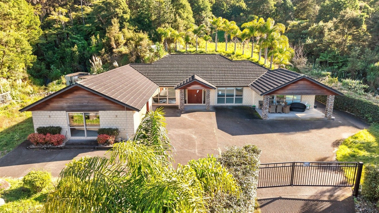 12 Stevensons Crescent, Albany Heights, Albany - Carousel 1