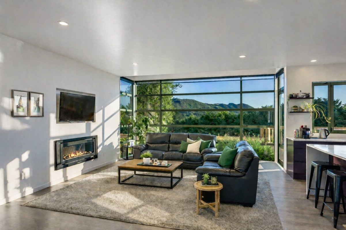 80 Greendale Drive, Otaihanga, Paraparaumu - Carousel 2