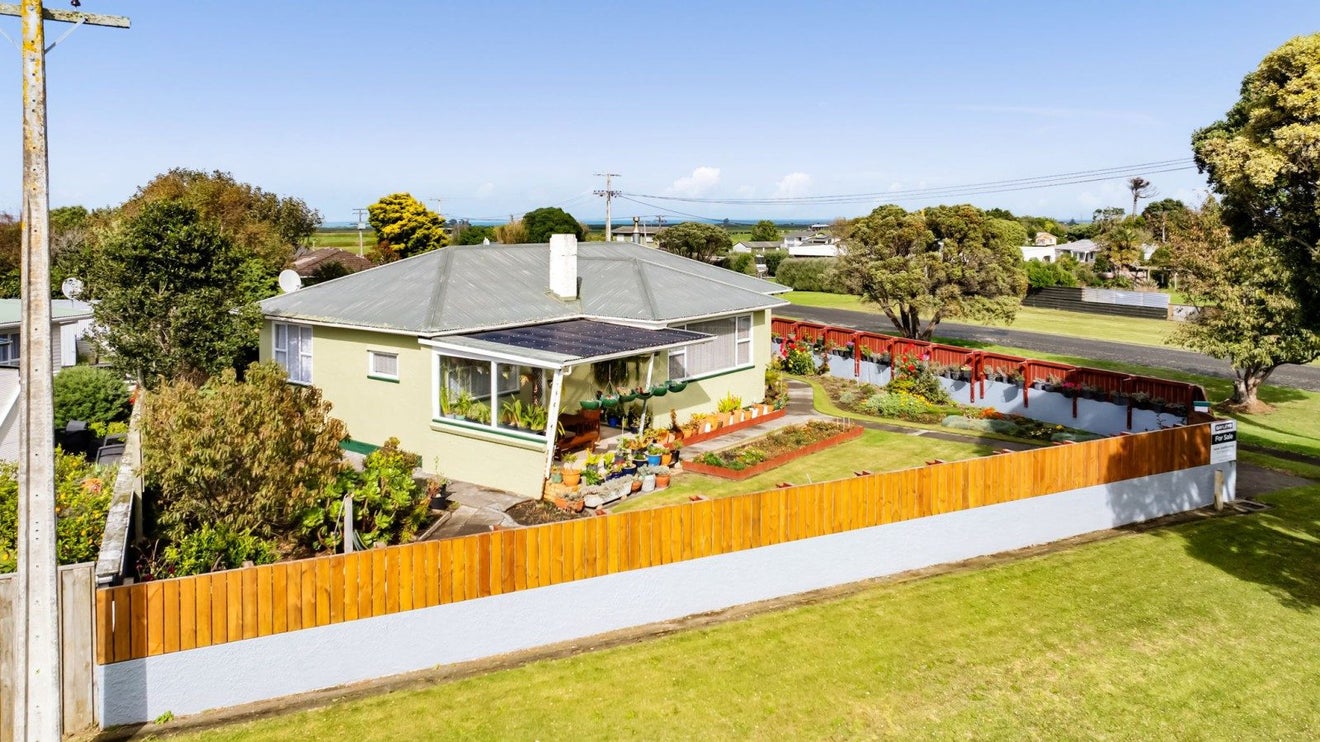 22 Kapuni Street, Manaia, Manaia - Carousel 1