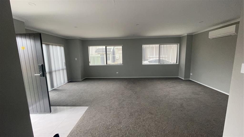 12/30 Calvert Avenue, Mangere East, Auckland - Carousel 2