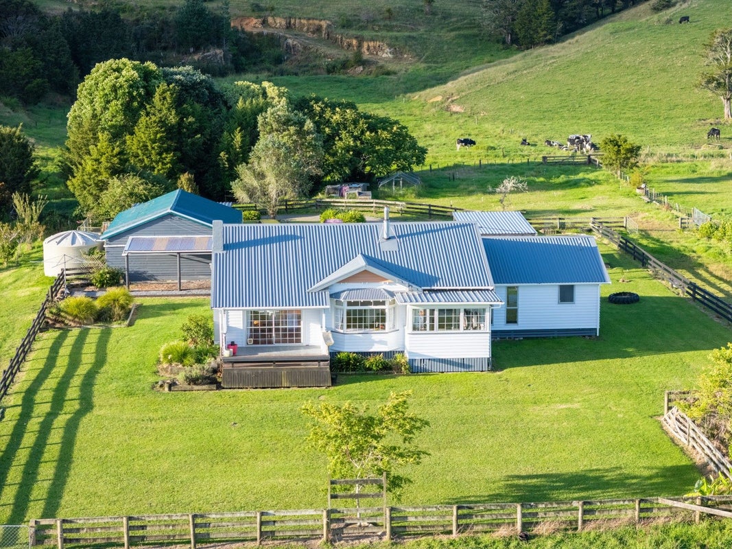 14 Kaiikanui Road, Opuawhanga, Hikurangi - Carousel 1