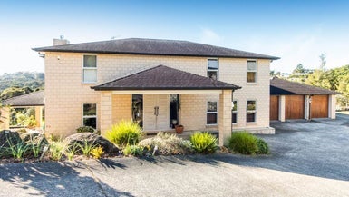194 Greenhithe Road, Greenhithe, Auckland - Carousel 1